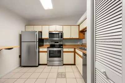 96 Mathews Drive #151, Hilton Head Island, SC 29926 - Photo 11