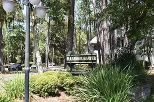 90 Gloucester Rd, Hilton Head Island, SC 29928 - Photo 41