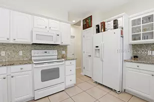 11 Sweetwater Ct, Bluffton, SC 29909 - Photo 15
