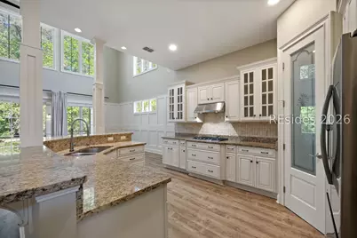 10 Manor Court Lane, Hilton Head Island, SC 29926 - Photo 15