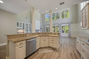 10 Manor Ct Ln, Hilton Head Island, SC 29926 - Photo 9