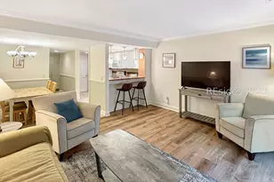 11 Tanglewood Dr, Hilton Head Island, SC 29928 - Photo 5