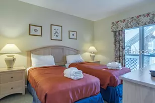 14 Wimbledon Ct, Hilton Head Island, SC 29928 - Photo 17