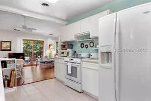 10 Hollyberry Ln, Hilton Head Island, SC 29928 - Photo 9