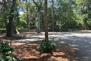 10 Hollyberry Ln, Hilton Head Island, SC 29928 - Photo 13