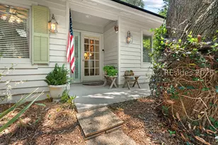 10 Hollyberry Ln, Hilton Head Island, SC 29928 - Photo 3