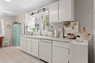 10 Hollyberry Ln, Hilton Head Island, SC 29928 - Photo 13