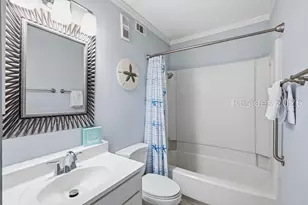 663 William Hilton Pkwy, Hilton Head Island, SC 29928 - Photo 11