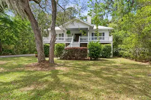 112 Confederate Ave, Bluffton, SC 29910 - Photo 1
