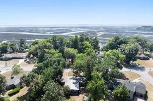 2003 Broad River Dr, Beaufort, SC 29906 - Photo 45