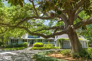 111 Fort Walker Dr, Hilton Head Island, SC 29928 - Photo 1