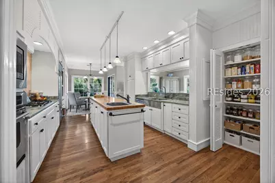 111 Fort Walker Drive, Hilton Head Island, SC 29928 - Photo 11