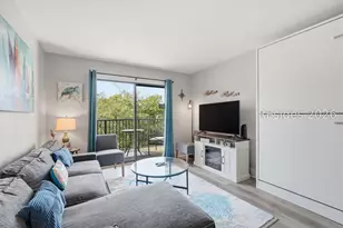34 S Forest Beach Dr, Hilton Head Island, SC 29928 - Photo 5