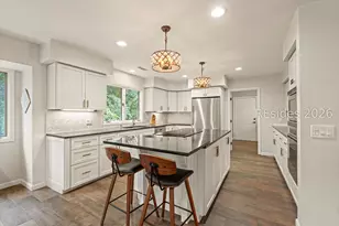 10 Market Pl Dr, Hilton Head Island, SC 29928 - Photo 11