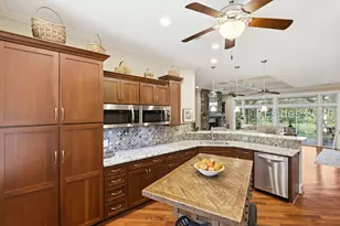 37 Anchor Cove Ct, Bluffton, SC 29910 - Photo 17