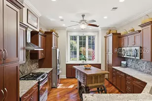 37 Anchor Cove Ct, Bluffton, SC 29910 - Photo 15