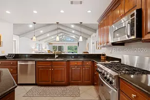 15 Promontory Ct, Hilton Head Island, SC 29928 - Photo 11