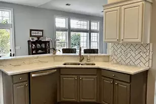 14 S Point Ct, Bluffton, SC 29910 - Photo 9