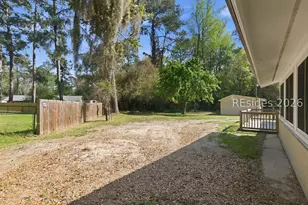 3014 Shell Point Rd, Beaufort, SC 29906 - Photo 37