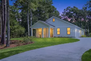 53 Marsh Dr, Beaufort, SC 29907 - Photo 1