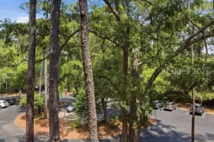 300 Woodhaven Dr, Hilton Head Island, SC 29928 - Photo 23