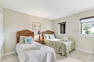 21 S Forest Beach Dr, Hilton Head Island, SC 29928 - Photo 17