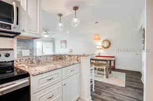 8 Braddock Bluff Dr, Hilton Head Island, SC 29928 - Photo 15