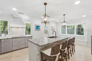 7 Wildwood Ct, Hilton Head Island, SC 29928 - Photo 3