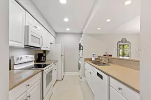 124 N Sea Pines Rd, Hilton Head Island, SC 29928 - Photo 7