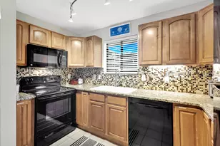 663 William Hilton Pkwy, Hilton Head Island, SC 29928 - Photo 13