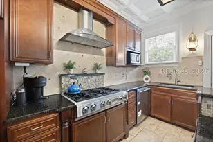 535 E 44th St, Savannah, GA 31405 - Photo 17