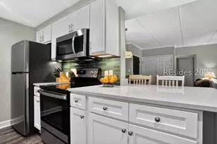 10 S Forest Beach Dr, Hilton Head Island, SC 29928 - Photo 3