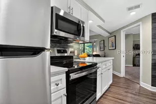 10 S Forest Beach Dr, Hilton Head Island, SC 29928 - Photo 5