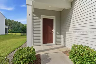 7 Woodland Ct, Bluffton, SC 29910 - Photo 3