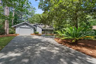 4 Sycamore Ln, Hilton Head Island, SC 29926 - Photo 5