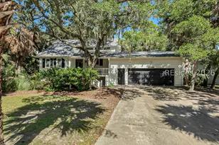 706 Sea Dragon Ln, Ladys Island, SC 29920 - Photo 1