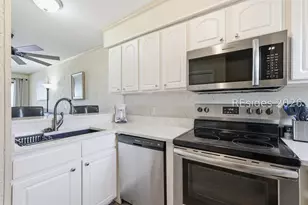 663 William Hilton Pkwy, Hilton Head Island, SC 29928 - Photo 7