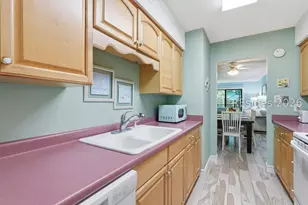 34 S Forest Beach Dr, Hilton Head Island, SC 29928 - Photo 9