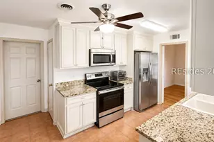 3000 Dogwood St, Beaufort, SC 29906 - Photo 7