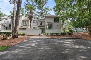 17 Lake Forest Dr, Hilton Head Island, SC 29928 - Photo 1