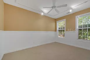 8 Island W Ct, Bluffton, SC 29910 - Photo 19