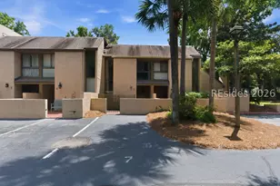 11 Tanglewood Dr, Hilton Head Island, SC 29928 - Photo 5