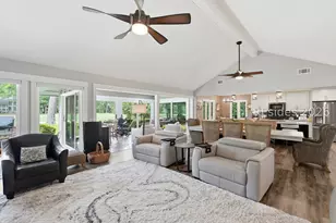 20 Spanish Moss Rd, Hilton Head Island, SC 29928 - Photo 11