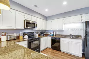 20 Lighthouse Ln, Hilton Head Island, SC 29928 - Photo 9