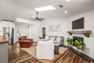 2255 Plantation Dr, Beaufort, SC 29902 - Photo 9