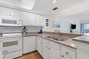 17 Harbourside Ln, Hilton Head Island, SC 29928 - Photo 7