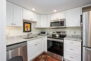 300 Woodhaven Dr, Hilton Head Island, SC 29928 - Photo 5