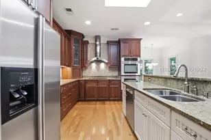 37 Crooked Pond Dr, Hilton Head Island, SC 29926 - Photo 23