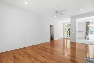 37 Crooked Pond Dr, Hilton Head Island, SC 29926 - Photo 9