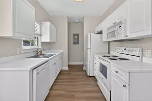 31 Summerfield Ct, Hilton Head Island, SC 29926 - Photo 9